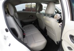 2017 Honda HR-V - Thumbnail 27