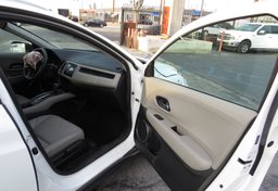 2017 Honda HR-V - Thumbnail 24