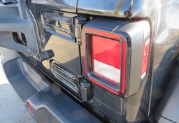 2018 Jeep Wrangler Unlimited - Thumbnail 20