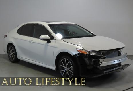 Picture of 2024 Toyota Camry Hybrid