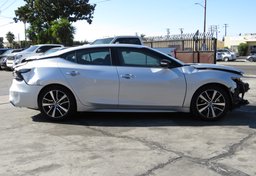 2021 Nissan Maxima - Thumbnail 3