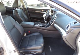 2021 Nissan Maxima - Thumbnail 26