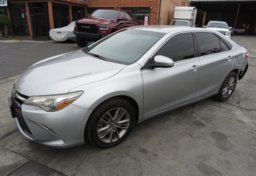 2016 Toyota Camry - Thumbnail 2