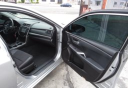 2016 Toyota Camry - Thumbnail 21