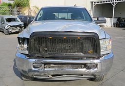 2018 Ram 2500 - Thumbnail 33