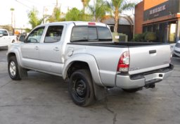 2013 Toyota Tacoma - Thumbnail 9
