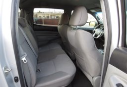 2013 Toyota Tacoma - Thumbnail 27