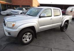 2013 Toyota Tacoma - Thumbnail 4