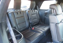 2017 Ford Explorer - Thumbnail 28