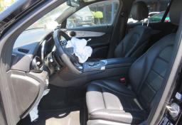 2019 Mercedes-Benz GLC - Thumbnail 25