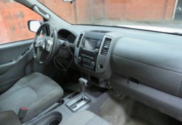 2016 Nissan Frontier - Thumbnail 20