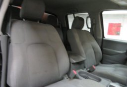 2016 Nissan Frontier - Thumbnail 21