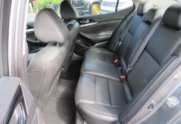 2020 Nissan Maxima - Thumbnail 29