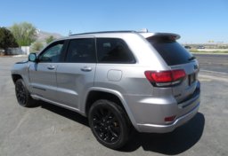 2017 Jeep Grand Cherokee - Thumbnail 6