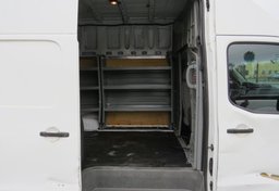 2021 Nissan NV Cargo - Thumbnail 17