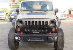 2017 Jeep Wrangler Rubicon Recon - Thumbnail 11