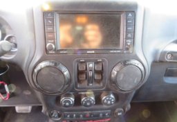 2017 Jeep Wrangler Rubicon Recon - Thumbnail 32