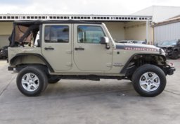 2017 Jeep Wrangler Rubicon Recon - Thumbnail 6