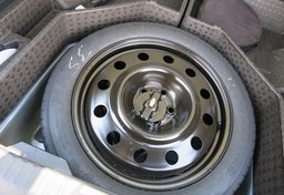 2019 Ford Edge - Thumbnail 32