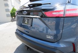 2019 Ford Edge - Thumbnail 16