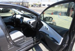 2022 Toyota Prius - Thumbnail 22