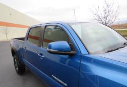 2017 Toyota Tacoma - Thumbnail 17