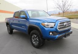 2017 Toyota Tacoma - Thumbnail 5