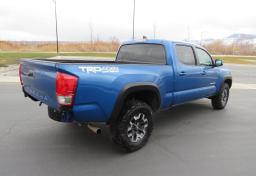 2017 Toyota Tacoma - Thumbnail 7