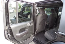 2018 Jeep Wrangler Unlimited - Thumbnail 20