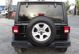 2018 Jeep Wrangler Unlimited - Thumbnail 11