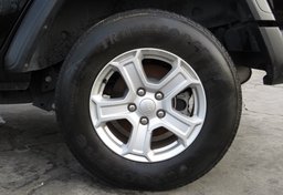 2018 Jeep Wrangler Unlimited - Thumbnail 14