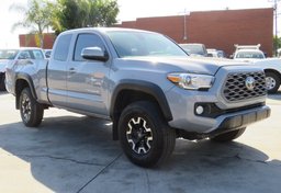 2020 Toyota Tacoma 4WD - Thumbnail 3