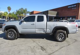 2020 Toyota Tacoma 4WD - Thumbnail 9