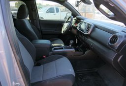 2020 Toyota Tacoma 4WD - Thumbnail 29