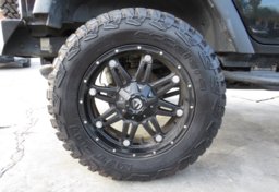 2015 Jeep Wrangler Unlimited - Thumbnail 13