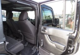 2015 Jeep Wrangler Unlimited - Thumbnail 29