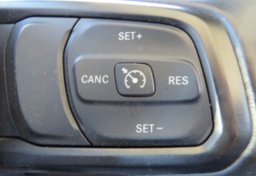 2020 Jeep Wrangler - Thumbnail 28