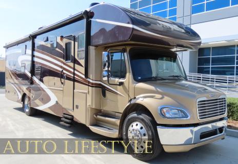 Picture of 2015 Freightliner Jayco