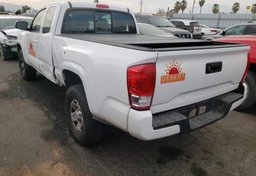 2017 Toyota Tacoma - Thumbnail 4