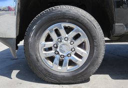 2016 Chevrolet Silverado 2500HD - Thumbnail 11