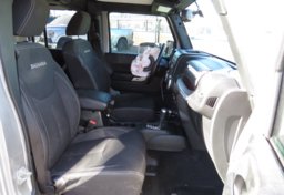 2018 Jeep Wrangler JK Unlimited - Thumbnail 24