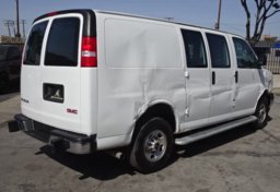 2018 GMC Savana Cargo Van - Thumbnail 8