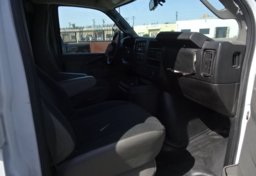 2018 GMC Savana Cargo Van - Thumbnail 24