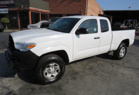 Picture of 2020 Toyota Tacoma