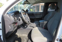 2020 Toyota Tacoma - Thumbnail 21