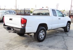 2020 Toyota Tacoma - Thumbnail 9