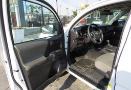 2020 Toyota Tacoma - Thumbnail 18