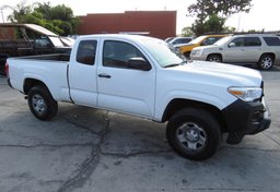 2020 Toyota Tacoma - Thumbnail 2