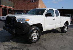 2020 Toyota Tacoma - Thumbnail 3