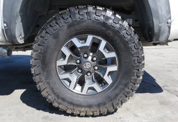 2019 Toyota Tacoma - Thumbnail 13